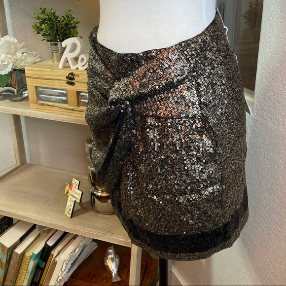 🆕WILDFOX sequin skirt - Picture 3 of 8